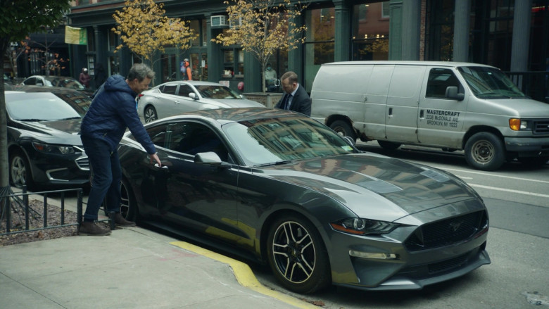 Ford Mustang Car in Blue Bloods S13E12 The Big Leagues (1)