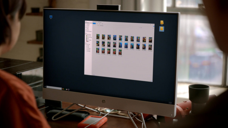 HP All-In-One Computer in Will Trent S01E05 The Look Out (1)