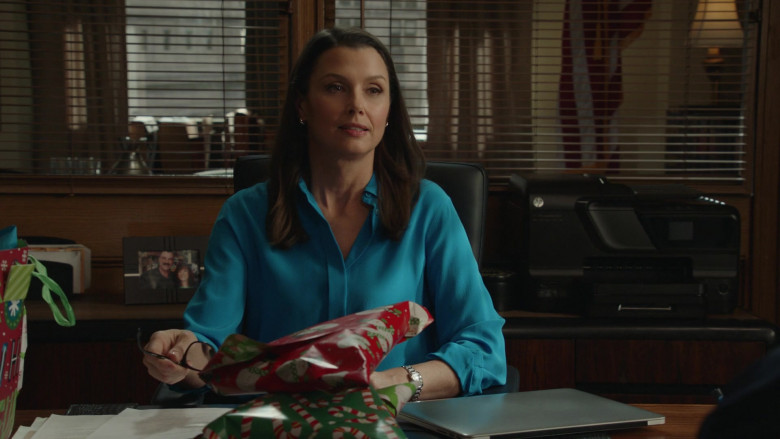 HP All-In-One Printer in Blue Bloods S13E12 The Big Leagues (2023)