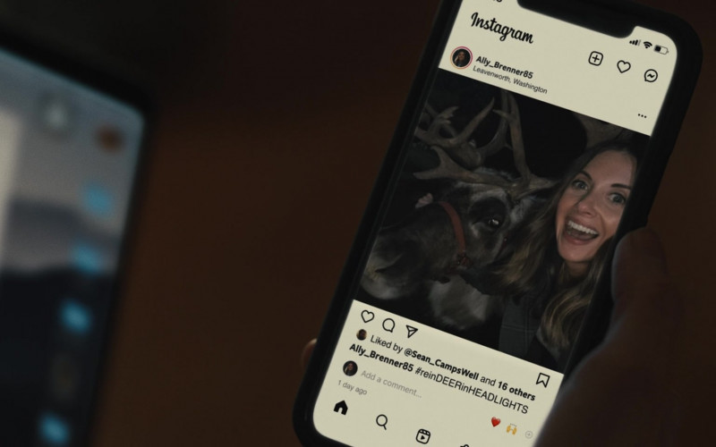 Instagram Social Network in Somebody I Used to Know (2023)