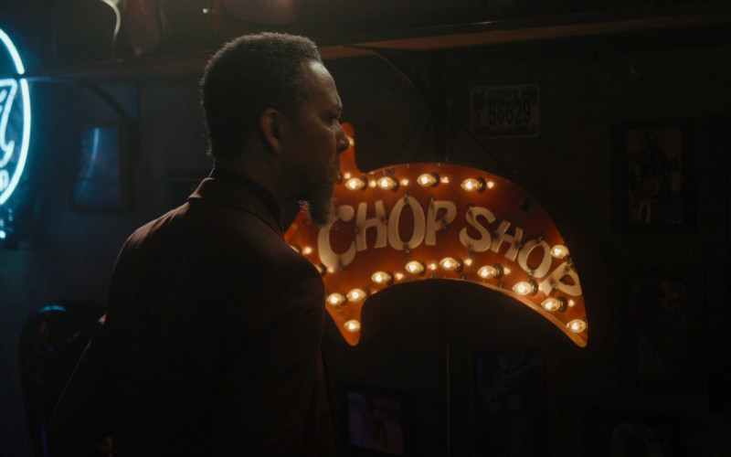 Jack Daniel’s Old No.7 Whiskey Neon Sign in Truth Be Told S03E04 Never Take Your Eyes Off Her (2023)