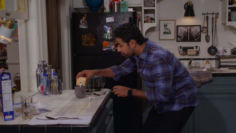Kellogg's Frosted Flakes Cereal, Fiji Water and Farmland Milk Enjoyed by Suraj Sharma in How I Met Your Father S02E05 Ride or Die (2023)