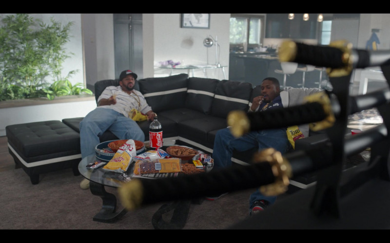 Lay’s Chips, Ruffles, Rold Gold Pretzels, Coca-Cola Bottle, Hershey’s Mr.Goodbar Chocolate Bar, Snickers, Tostitos in Wu-Tang An American Saga S03E02 All I Need (2023)