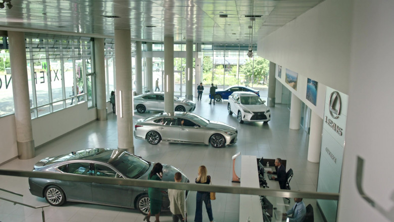 Lexus Cars in A Million Little Things S05E02 Think Twice (2)