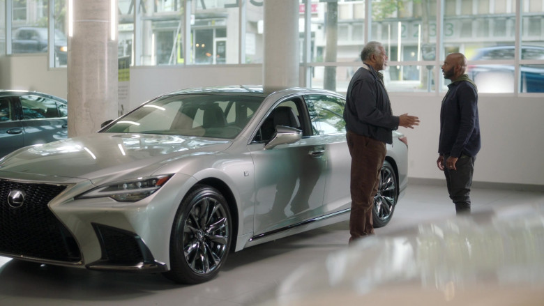 Lexus Cars in A Million Little Things S05E02 Think Twice (4)