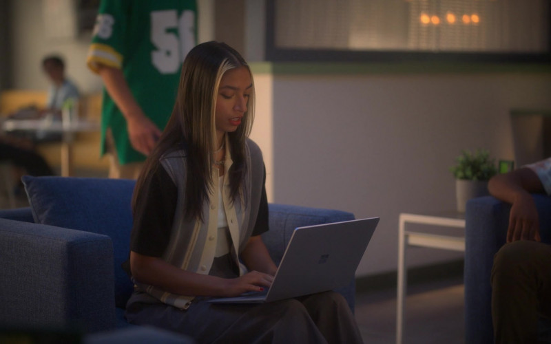 Microsoft Surface Laptop Used by Actress in Grown-ish S05E15 The A Team (1)