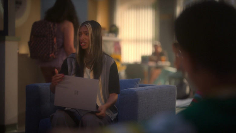 Microsoft Surface Laptop Used by Actress in Grown-ish S05E15 The A Team (2)
