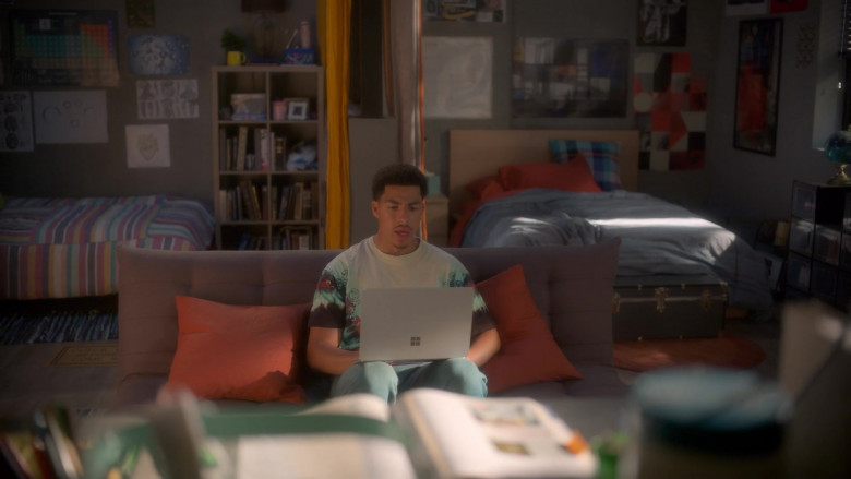 Microsoft Surface Laptop of Marcus Scribner as Andre ‘Junior' Johnson in Grown-ish S05E12 Big Drip (1)