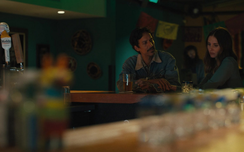 Modelo Beer in Somebody I Used to Know (2023)