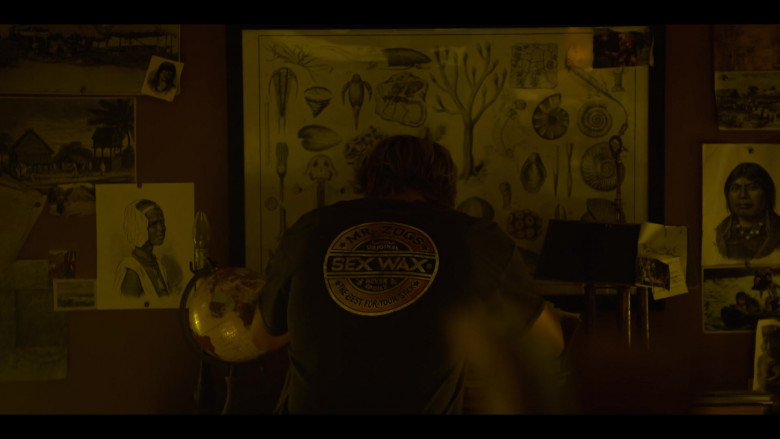 Mr. Zog's Sex Wax T-Shirt Worn by Rudy Pankow as JJ Maybank in Outer Banks S03E07 Happy Anniversary (2023)