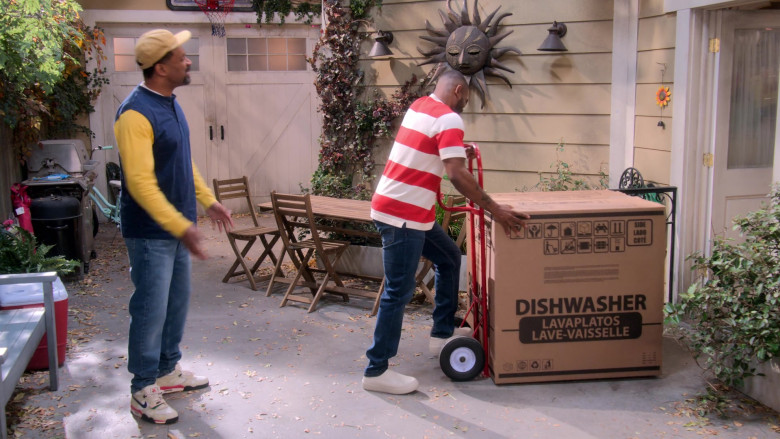 Nike Air Command Force Sneakers Worn by Mike Epps as Bernard ‘Bennie' Upshaw Sr. in The Upshaws S03E07 Heart Matters (2)