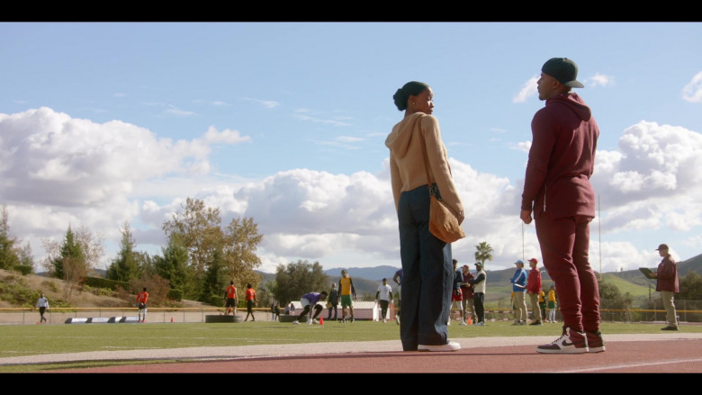 Nike Men's Sneakers in All American S05E11 Time 2023 (2)