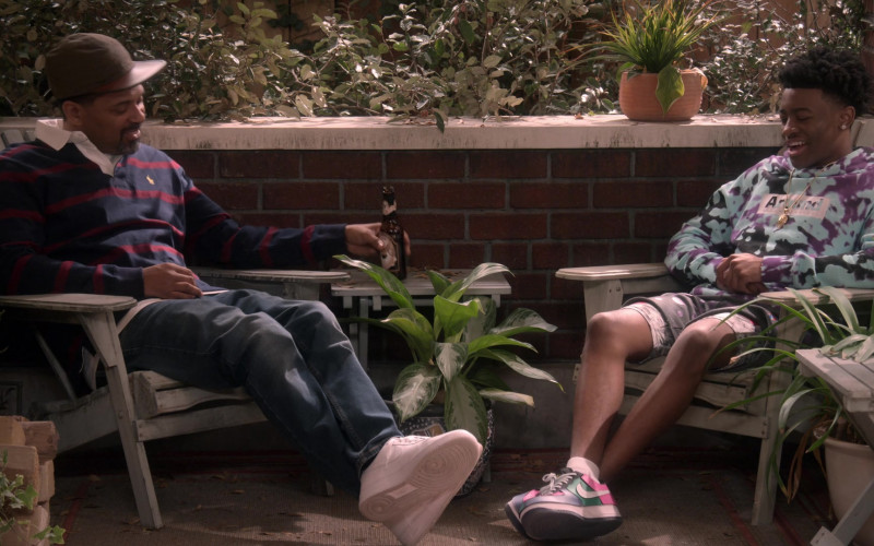 Nike Sneakers in The Upshaws S03E01 The Unforgiven (1)