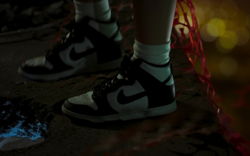 Nike Sneakers in Wolf Pack S01E03 "Origin Point" (2023)