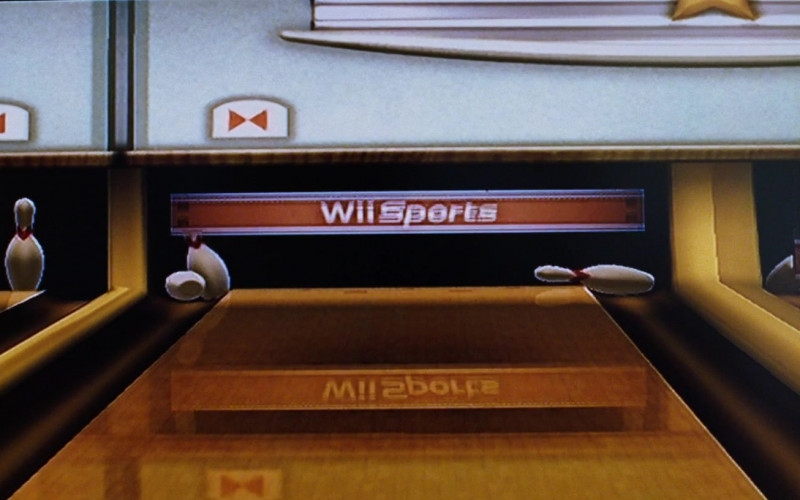 Nintendo Wii Home Video Game Console in Tropic Thunder (2008)