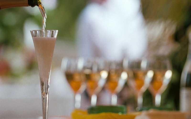 Piper-Heidsieck Champagne in Analyze This (1999)