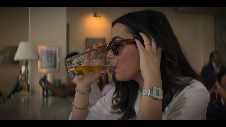 Ray-Ban Women's Sunglasses of Mariel Molino as Elena Santos in The Watchful Eye S01E04 The Nanny Vanishes (1)