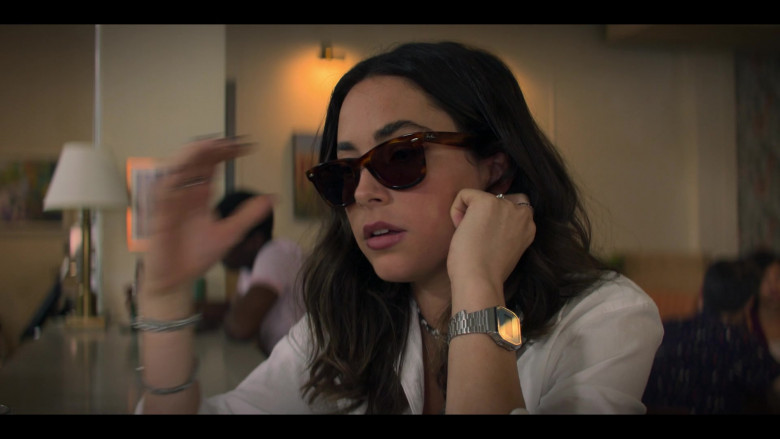 Ray-Ban Women's Sunglasses of Mariel Molino as Elena Santos in The Watchful Eye S01E04 The Nanny Vanishes (2)