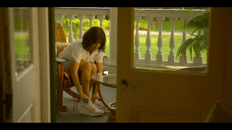 Reebok Women's Sneakers in Outer Banks S03E09 Welcome to Kitty Hawk (2)
