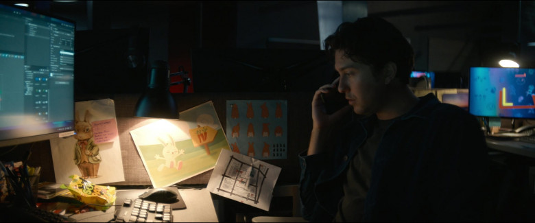 Sour Patch Kids Candies Enjoyed by Nat Wolff as Craig Horne in The Consultant S01E02 Mama (2023)