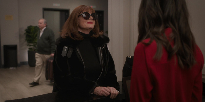 Tom Ford Women's Sunglasses of Susan Sarandon as Monica in Maybe I Do (1)