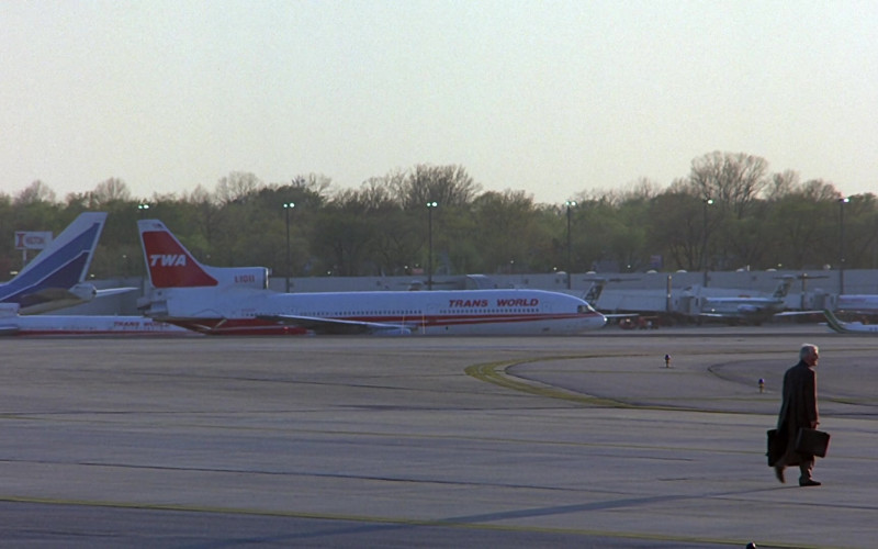 Trans World Airlines (TWA) in Planes, Trains and Automobiles (1987)