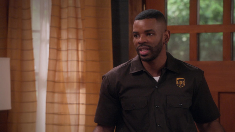 United Parcel Service Couriers and express delivery services company uniform worn by Jermelle Simon as Bernard Upshaw Jr in The Upshaws S03E05 Lane Change (2)