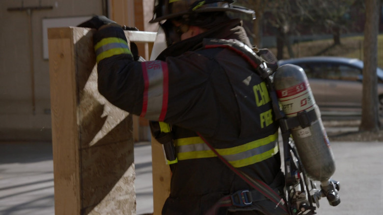 3M Scott Safety SCBA in Chicago Fire S11E16 Acting Up (1)