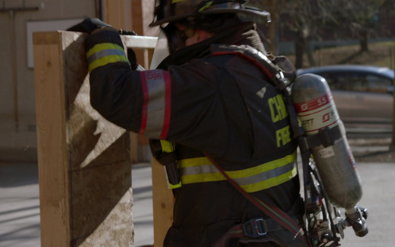 3M Scott Safety SCBA in Chicago Fire S11E16 Acting Up (1)
