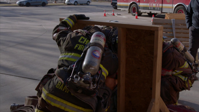 3M Scott Safety SCBA in Chicago Fire S11E16 Acting Up (2)