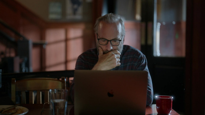 Apple MacBook Laptop Used by Bob Odenkirk as William Henry Devereaux, Jr. in Lucky Hank S01E03 Escape (3)