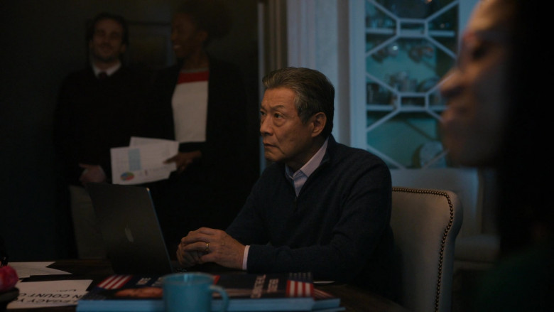 Apple MacBook Laptop in The Company You Keep S01E05 The Spy Who Loved Me (2023)