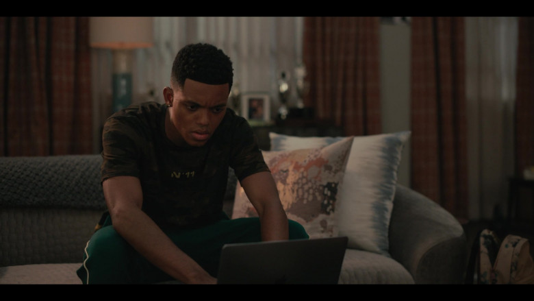 Apple MacBook Pro Laptop Used by Jabari Banks in Bel-Air S02E05 Excellence Is Everywhere (2023)