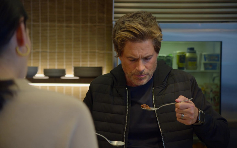 Apple Watch of Rob Lowe as Ellis Dragon in Unstable S01E01 Unstable (2023)