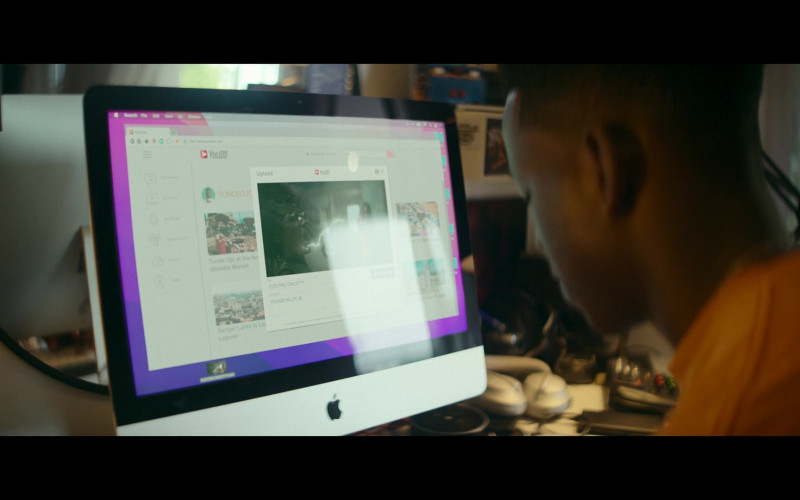 Apple iMac Computer in The Power S01E02 The World Is on Fuking Fire (3)