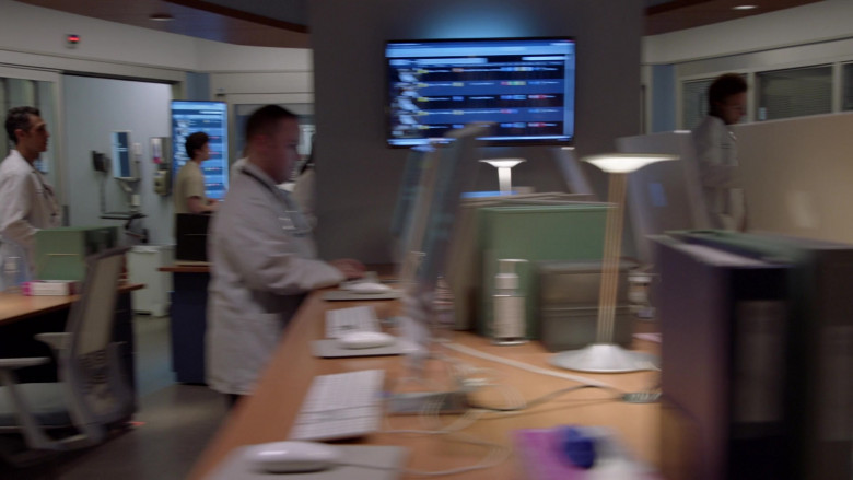 Apple iMac Computers in Chicago Fire S11E17 The First Symptom (2023)
