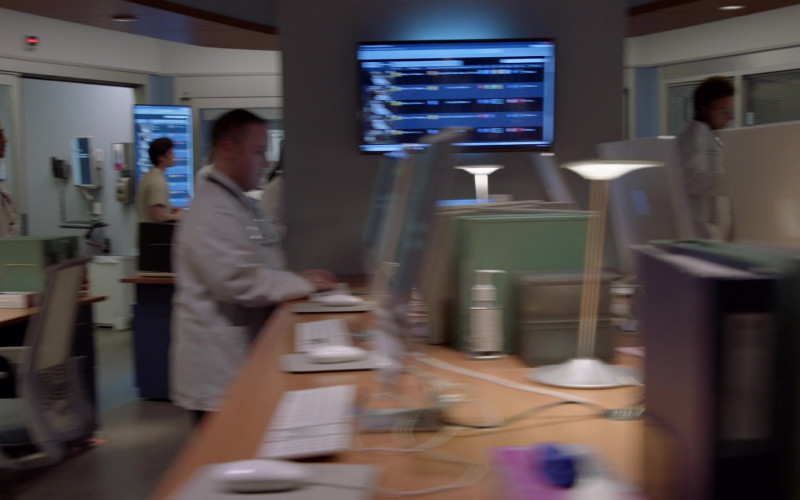 Apple iMac Computers in Chicago Fire S11E17 The First Symptom (2023)