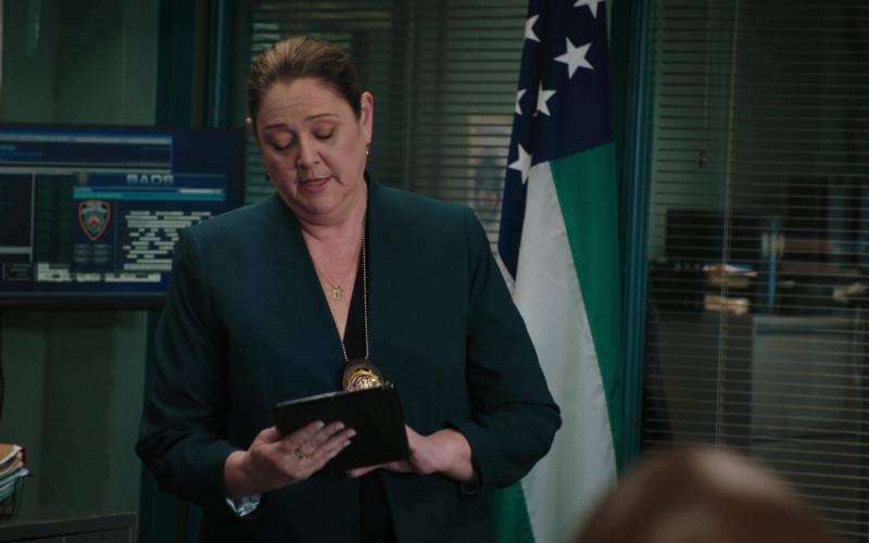 Apple iPad Tablet Used by Camryn Manheim as Lieutenant Kate Dixon in Law & Order S22E16 Deadline (2023)