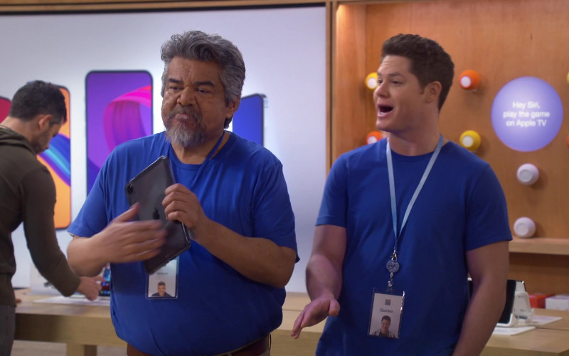 Apple iPad Tablet in Lopez vs Lopez S01E14 Lopez vs Work (2023)