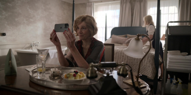 Apple iPhone Smartphone Used by Actress in Ted Lasso S03E02 (I Don't Want to Go to) Chelsea (2023)