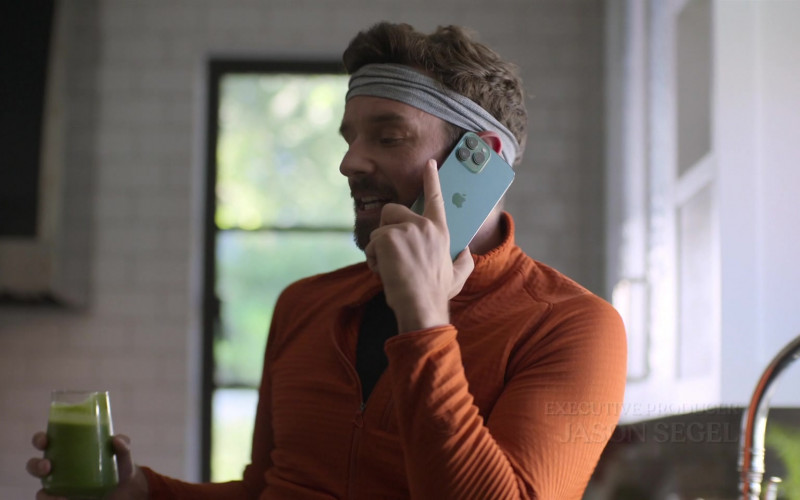 Apple iPhone Smartphone Used by Michael Urie as Brian in Shrinking S01E07 Apology Tour (2023)