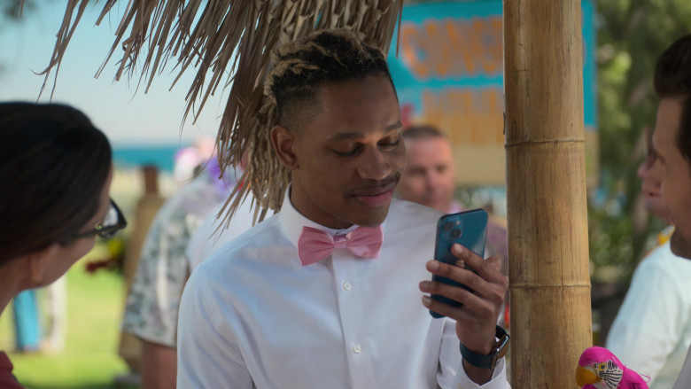 Apple iPhone Smartphone Used by Tyrel Jackson Williams as Sackson in Party Down S03E04 KSGY-95 Prizewinner’s Luau (2023)