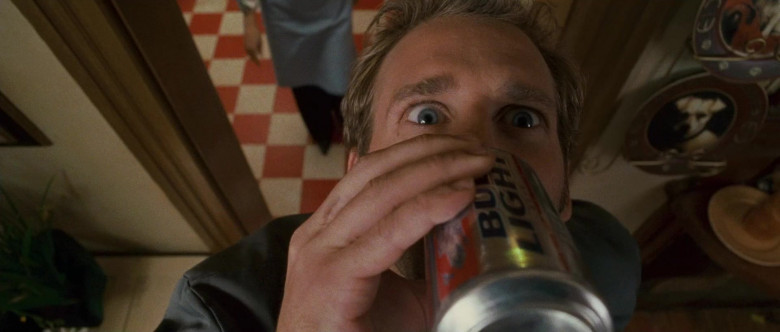 Bud Light Beer Enjoyed by Josh Lucas as Jake in Sweet Home Alabama Movie (1)