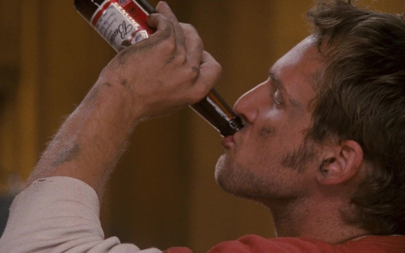 Budweiser Beer Enjoyed by Josh Lucas as Jake in Sweet Home Alabama (1)