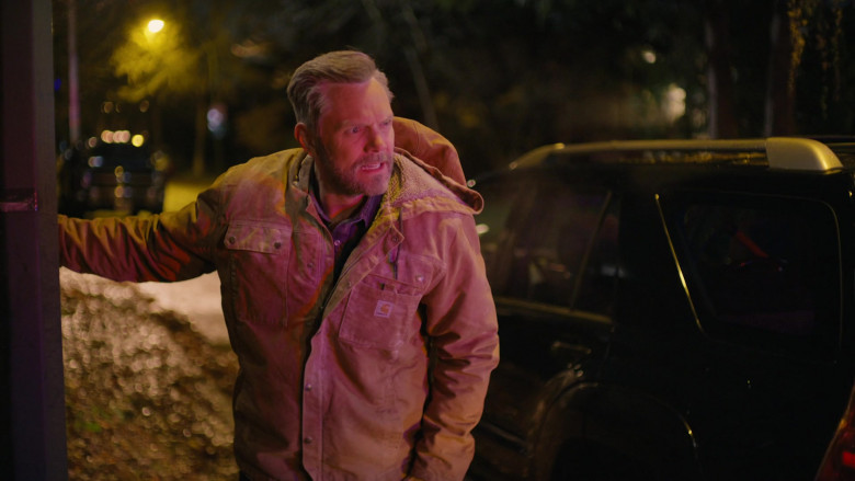 Carhartt Men's Jacket of Joel McHale as Frank Shaw in Animal Control S01E07 Peacocks and Pumas (1)