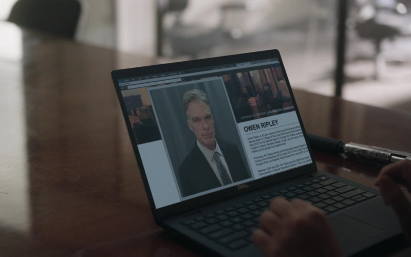 Dell Laptop in The Rookie Feds S01E17 Payback (2023)