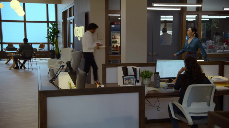 Dell Monitor in Unstable S01E02 Engaged, Focused and Ridiculously Sane (2023)