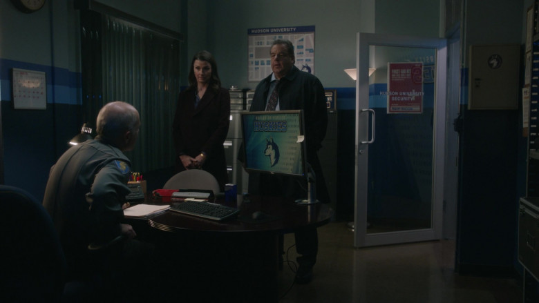 Dell Monitors in Blue Bloods S13E15 Close to Home (2)