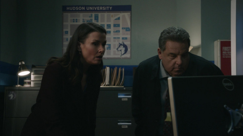 Dell Monitors in Blue Bloods S13E15 Close to Home (3)