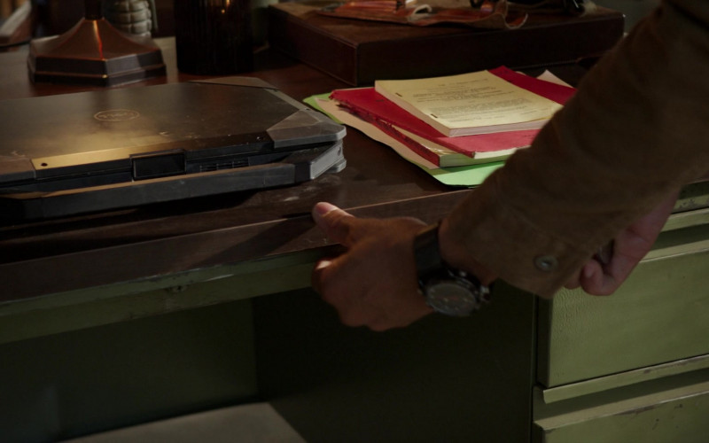 Dell Rugged Laptop in Walker S03E14 False Flag (Part One) (2023)